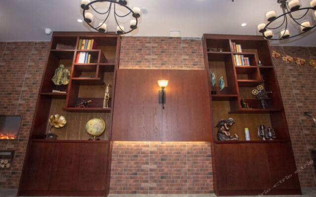 James Joyce Coffetel Wuhan Huanlegu Renhe Road Subway Station