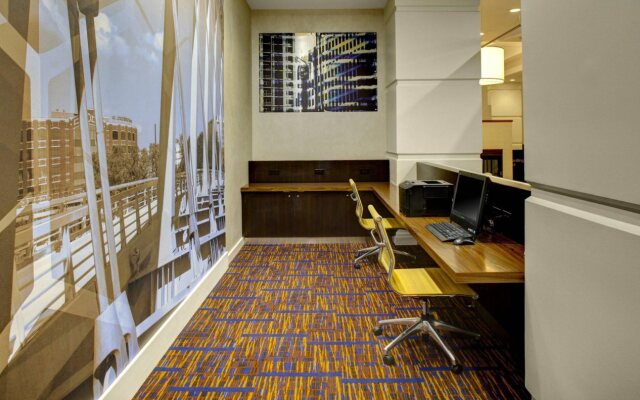 Courtyard by Marriott Columbus Downtown