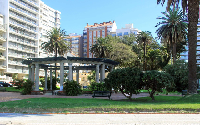 Pocitos Plaza Hotel