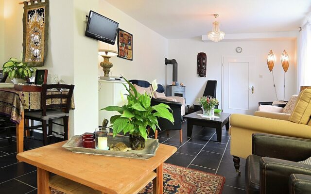 Snug Holiday Home With Storage, Roof Terrace, Private Garden