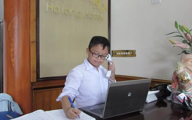 Viet Nhat Halong Hotel