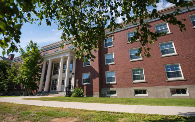 UNB Fredericton Summer Hotel