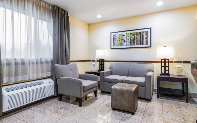 Quality Inn & Suites Lacey Olympia