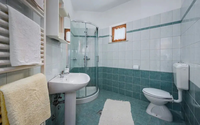 Apartment in Drenje With Sea View Terrace