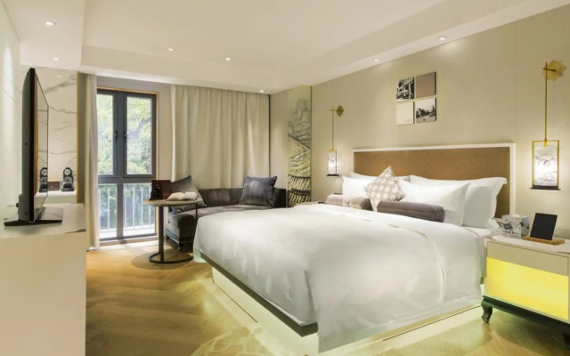 LN Hotel Five