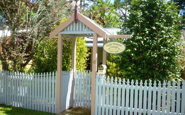 Whispering Pines Cottages