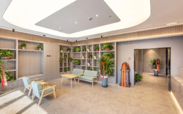 GreenTreeInnLanZhouRailway Station WuquanSquare Branch – Outside – Lanzhou