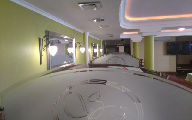 Hotel & Restauracja San Remo