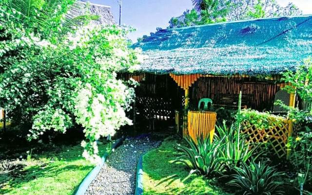 Moalboal Bamboo House / Rooms