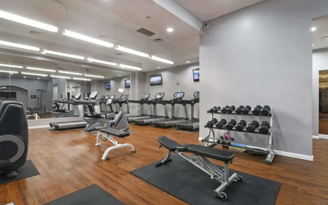 DC Airport Metroline Apartments