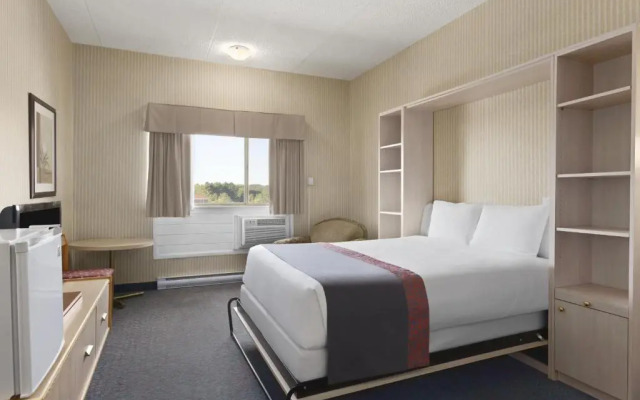 Days Inn & Conference Center - Bridgewater