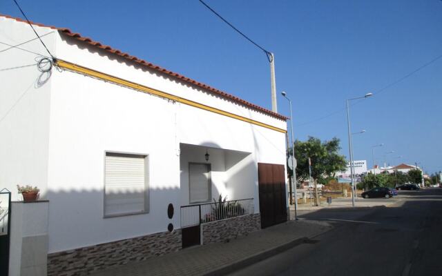 House With 3 Bedrooms in Luz , With Enclosed Garden - 2 km From the Be