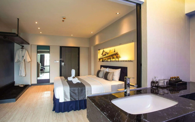 Nouvo City Hotel