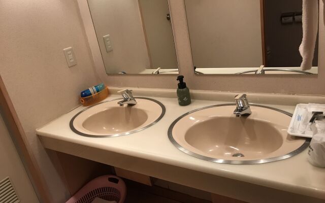 Hotel Heart Inn
