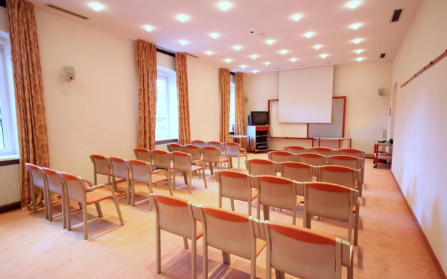Carinthia Stadthotel