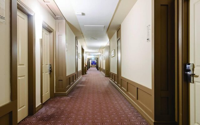 The Brehon Hotel & Spa