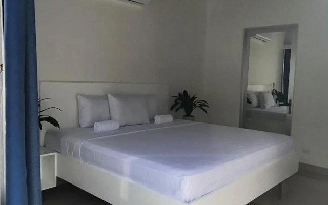 The Babylon Suite Tortuguero