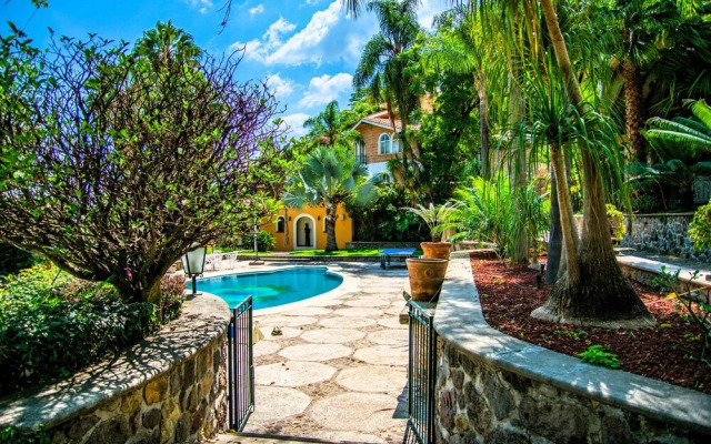 ANANA Rancho San Rafael Master Bedroom