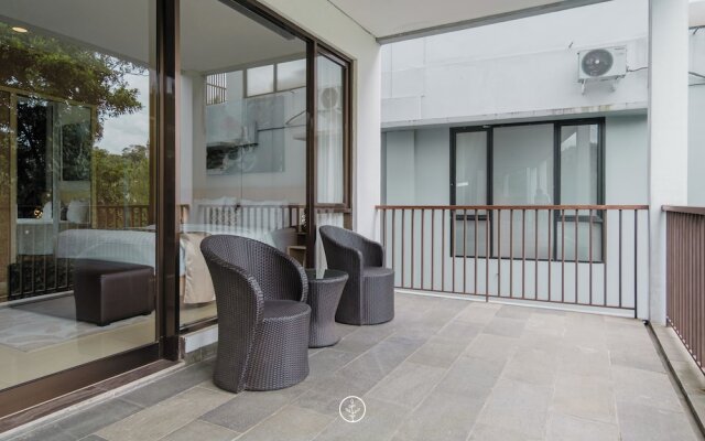 Mentari Hill View 8 BR heated pool and movie room