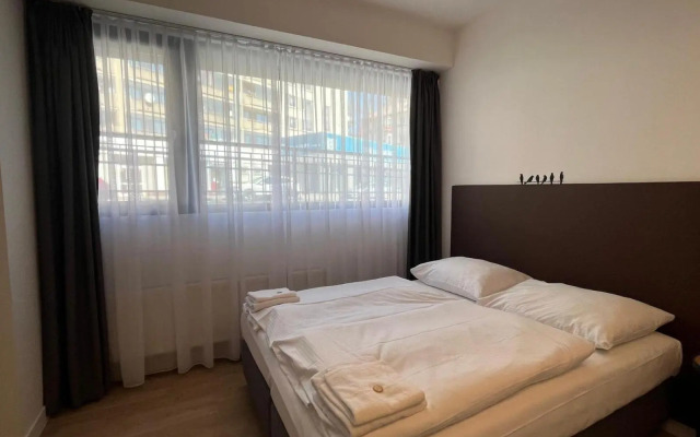 Post 120 Suites