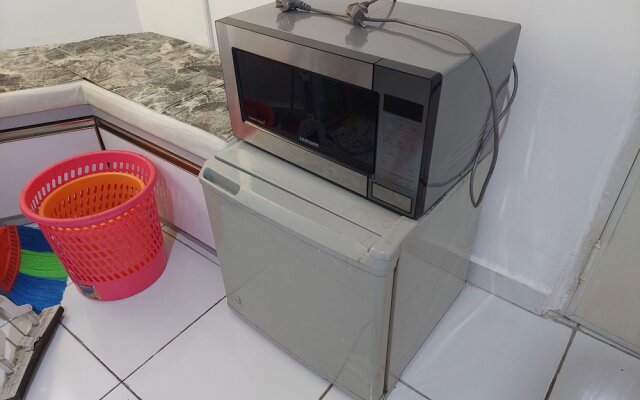 Homey Studio Apartment At Aeropolis Residence Near Soetta