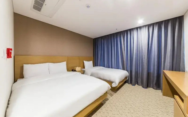 Jongno Lumia Tourist Hotel