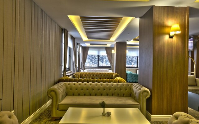 Lagoon Palace Hotel