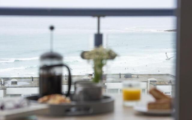 Fistral Lookout, Ocean 1