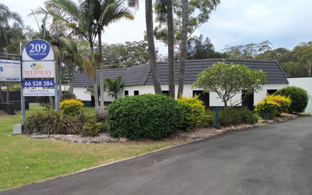 Midway Motel and Villas