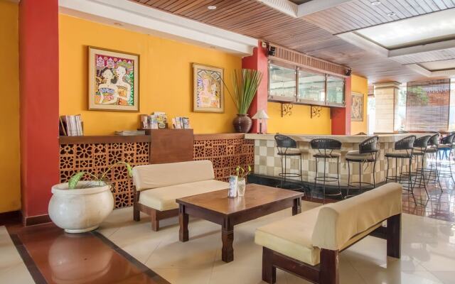 Super OYO Townhouse Oak Maxi Hotel Legian