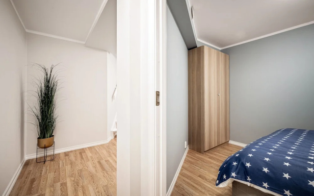Rosen Apartment
