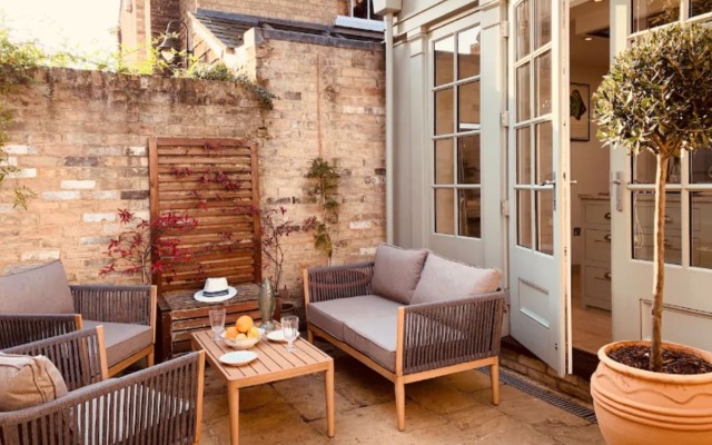 The Midsummer Common - Modern & Spacious 2bdr House With Garden