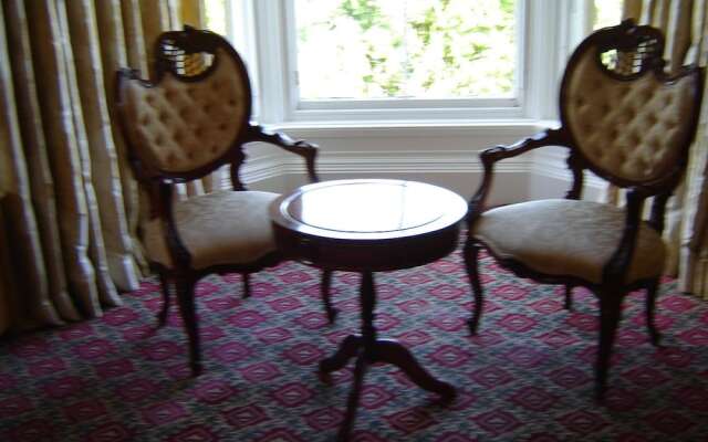 Glenbank House Hotel