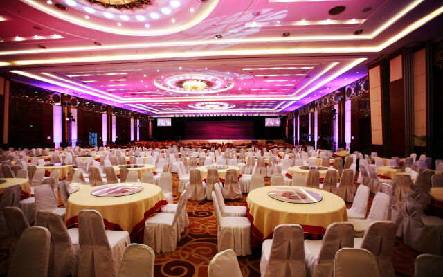 Don Chan Palace, Hotel & Convention