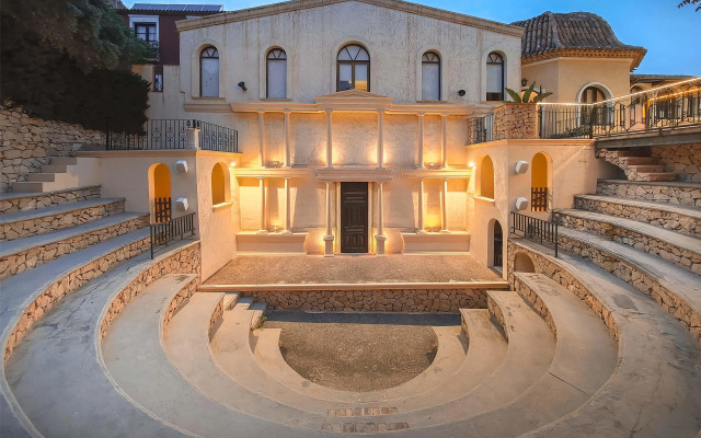 Occidental Pueblo Acantilado