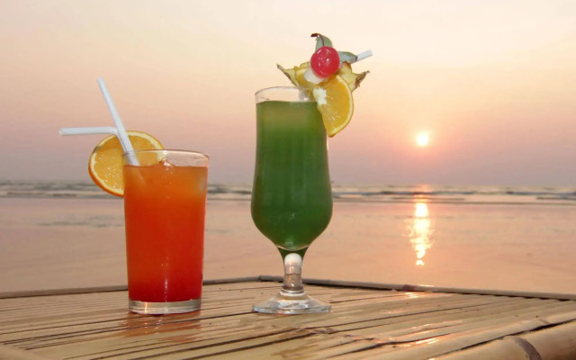 Sunset Lounge