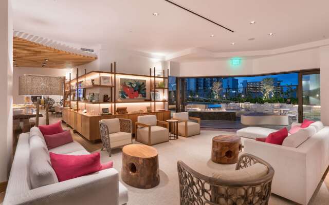 Hyatt Centric Waikiki Beach