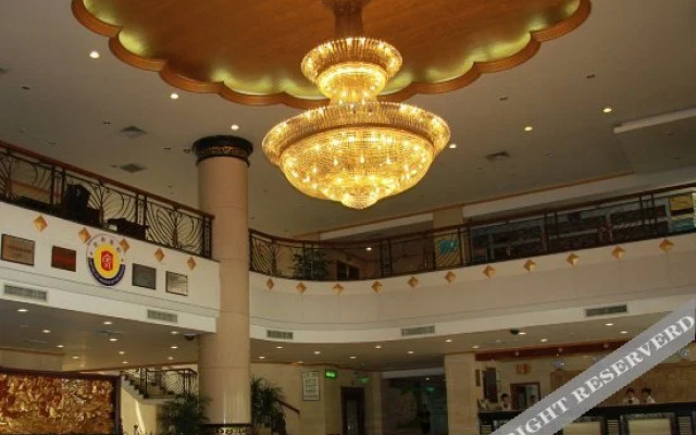 Qianjiang Hot Spring Hotel