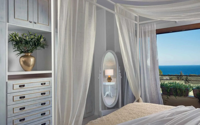 Bozonos Luxury Villa