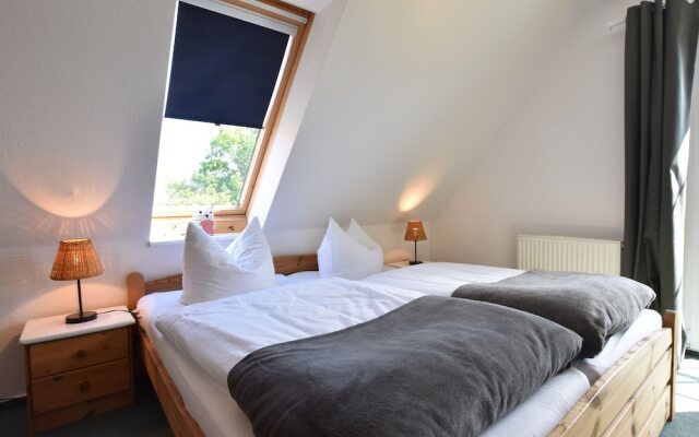 Quaint Apartment in Insel Poel near Beach