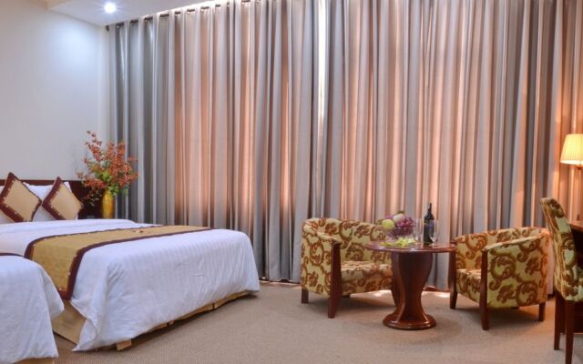 A25 Hotel - 705 Lac Long Quan