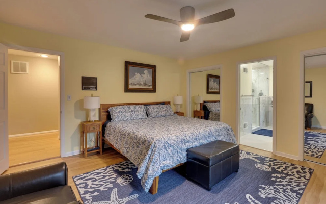 'river's Edge Retreat With Kayaks & River Access!