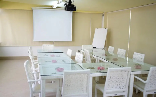 White Palace Otel