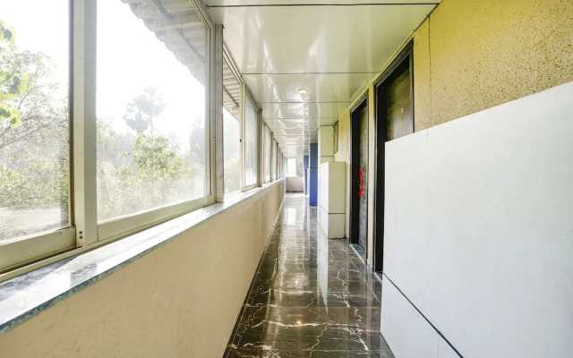 Fabhotel Blue Roof Sea Side