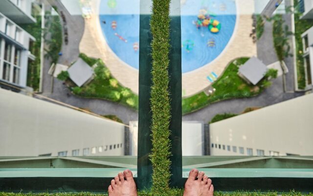 Play Residence At Atlantis