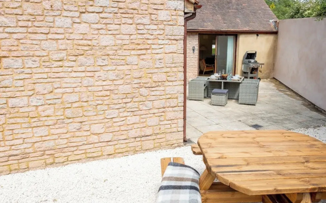 The Barn Longhope-Luxury Barn Conversion