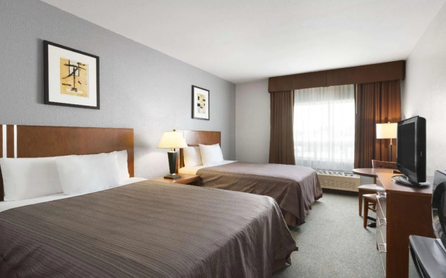 High Prairie Inn