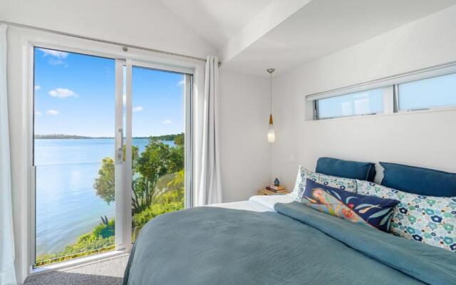 Harbour View - Westmere Holiday Apartment