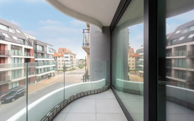 Newly-built Apartment by the sea