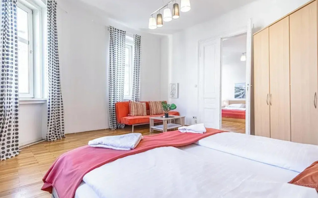 Affordable 2BR Apt Long Stay Stadthalle